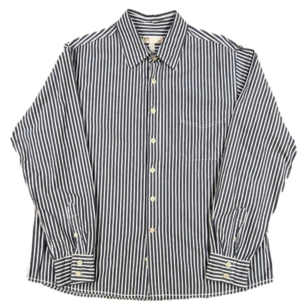 No boundaries gray & white stripes button-Up shirt